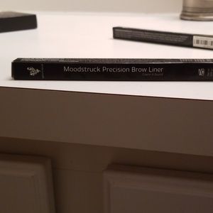 Younique Moodstruck Precision brow liner in medium